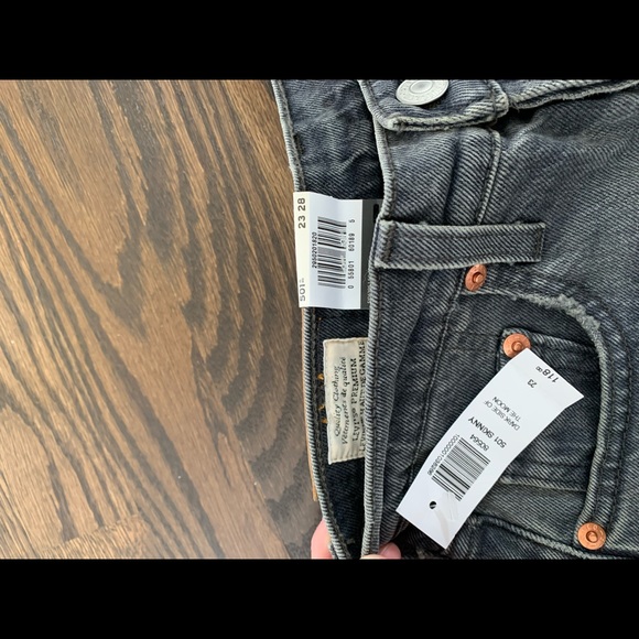 NWT Levi’s 501 Skinny Size 23 - Picture 5 of 5